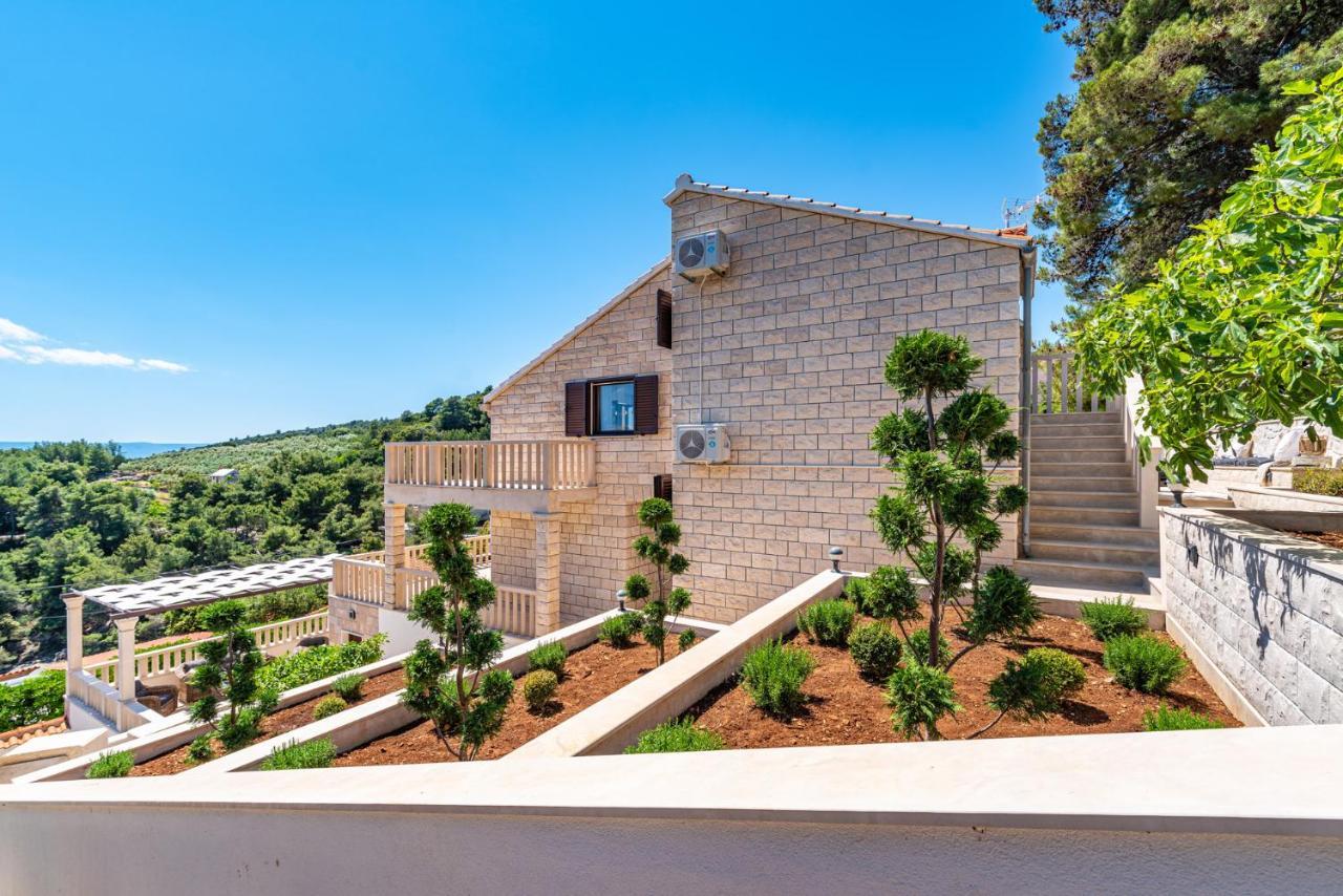Villa Kadena - Luxury Seaside Villa With Private Heated Pool Selca  Exterior foto